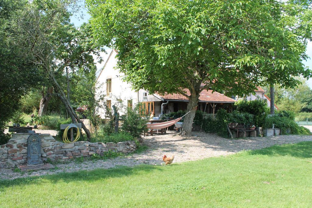 Bed and Breakfast Le Bon Coeur à Ygrande Chambre photo